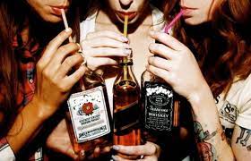 PENISOLA SORRENTINA: ALCOOL E NUOVE DROGHE ALLA PORTATA DI TUTTI