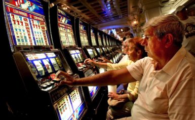 Usura e gioco d’azzardo, boom a Castellammare e a Sorrento La Fondazione Exodus ’94 ne discute con esperti e addetti ai lavori